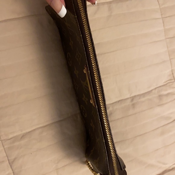 ♥️Flawless Authentic Louis Vuitton Eva Monogram Bag♥️ - Picture 9 of 9